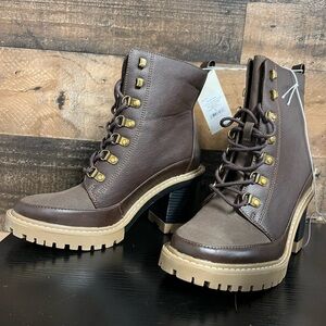 A New Day Boots Sz 8